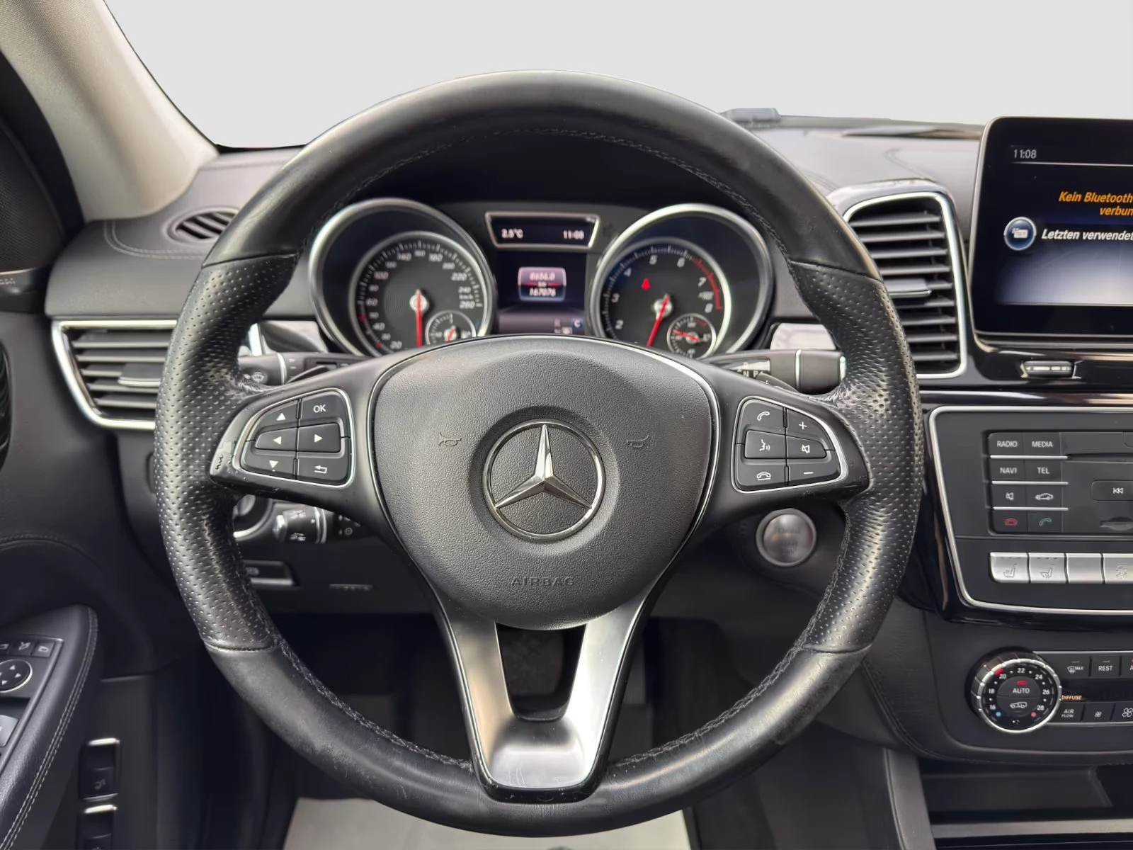 Mercedes-Benz GLE 400 4MATIC/330HP/AMG/PANO/MASSAGE/DIST./360/MEMO/855g | Mobile.bg � ����������� 11