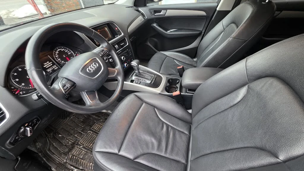 Audi Q5 Komfort * Quattro * АвтоКредит (ЦЕНА ДО БГ), снимка 7 - Автомобили и джипове - 53991282