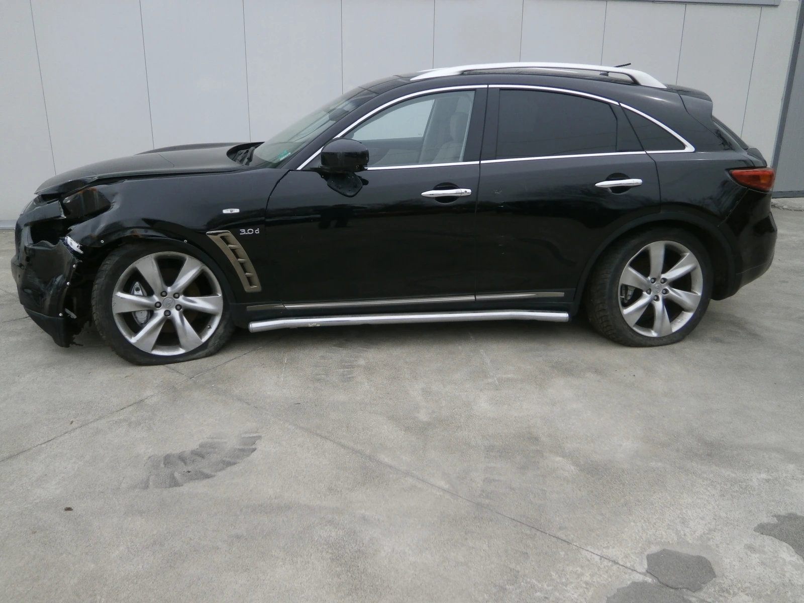 Infiniti QX70 3.0d/40.000 km. | Mobile.bg � ����������� 2