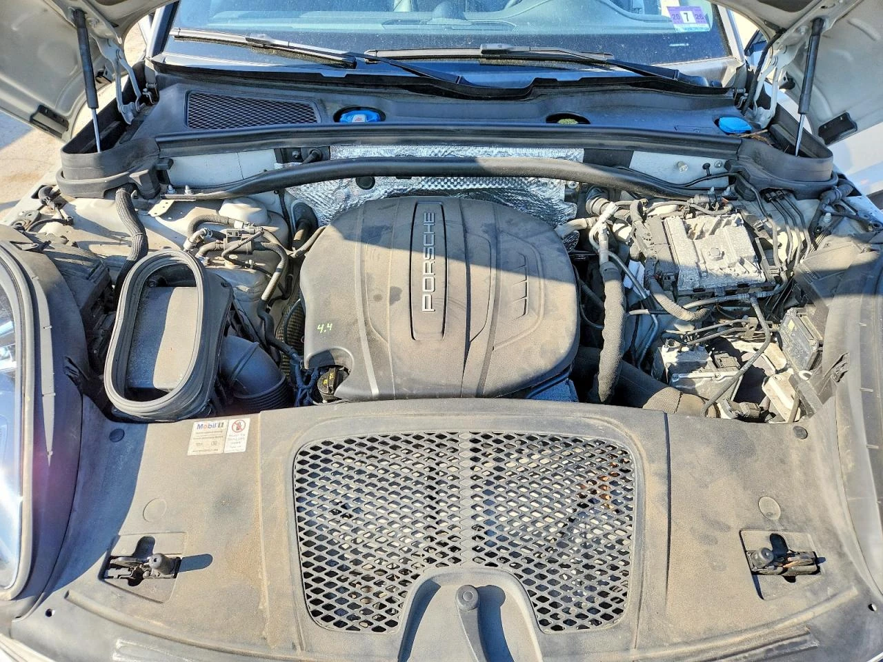 Porsche Macan AWD| MATRIX| PANO| ПОДГРЕВ, снимка 12 - Автомобили и джипове - 54335622