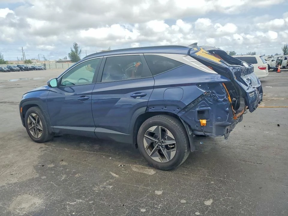 Hyundai Tucson, снимка 2 - Автомобили и джипове - 54707785