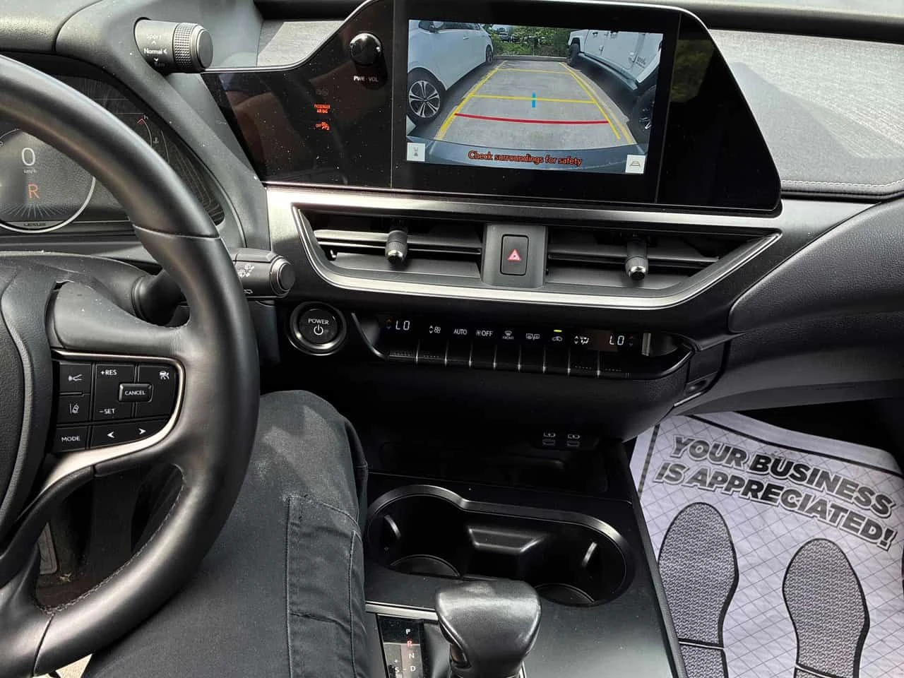 Lexus UX 250h * ���������  * ������� * ���������� | Mobile.bg � ����������� 9
