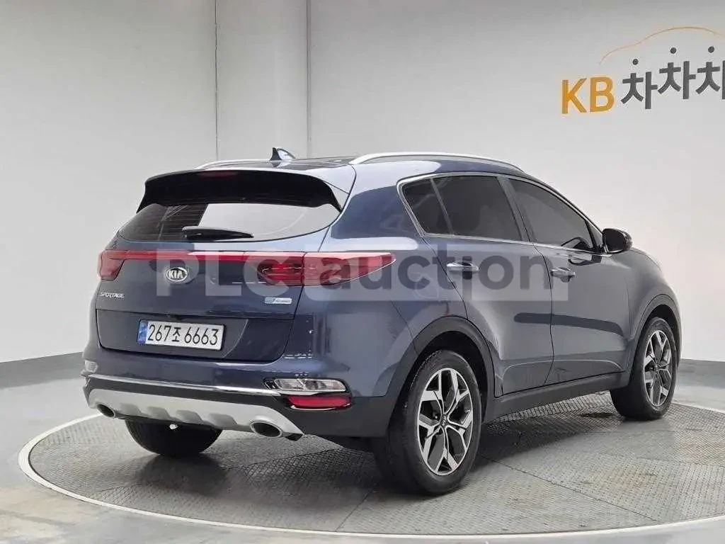 Kia Sportage ОБДУХВАНЕ * ПАНО * KEYLESS * АВТОКРЕДИТ, снимка 3 - Автомобили и джипове - 55033802