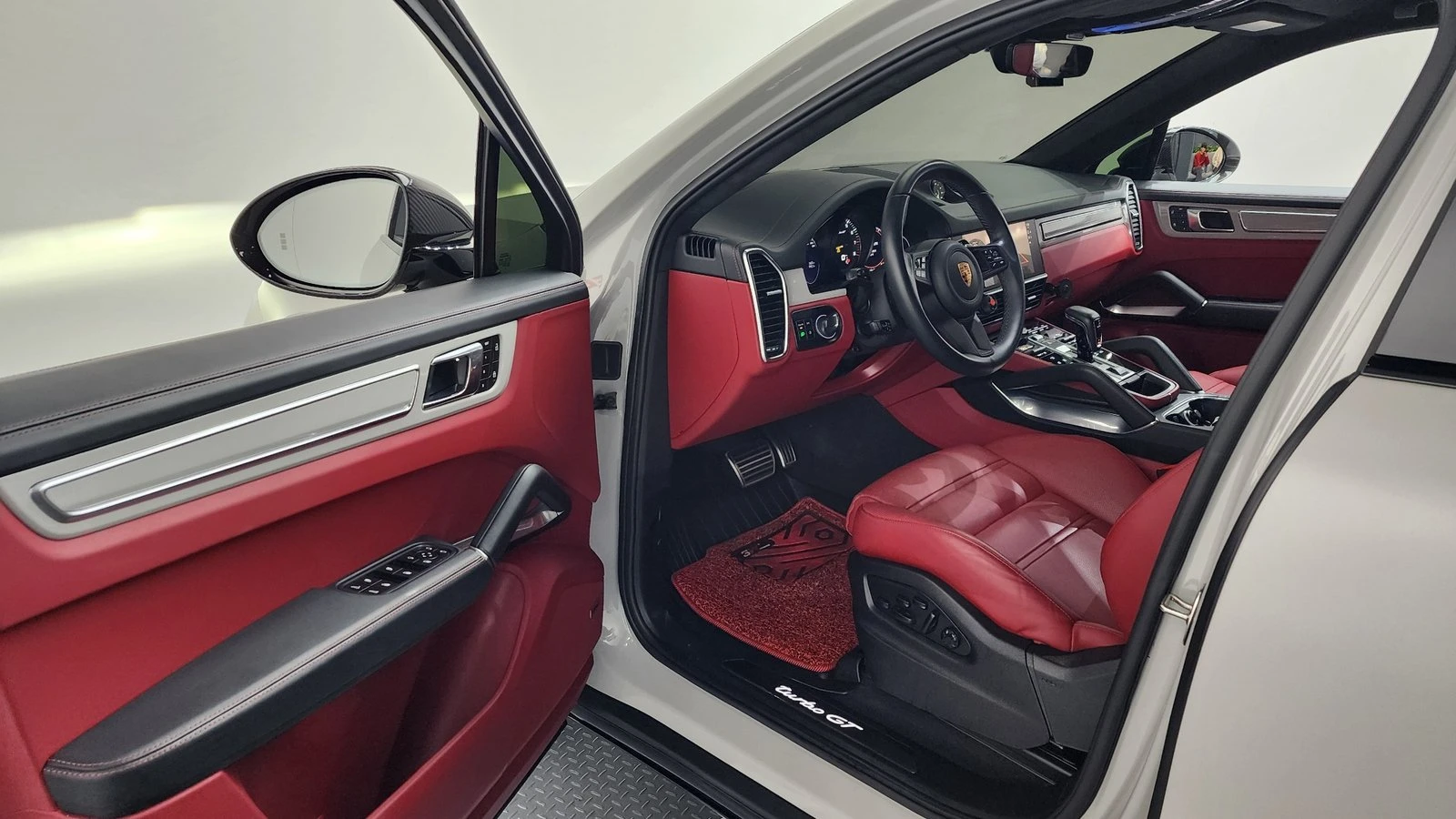 Porsche Cayenne Turbo GT НАЛИЧНА КРАЙНА ЦЕНА, снимка 10 - Автомобили и джипове - 55227125