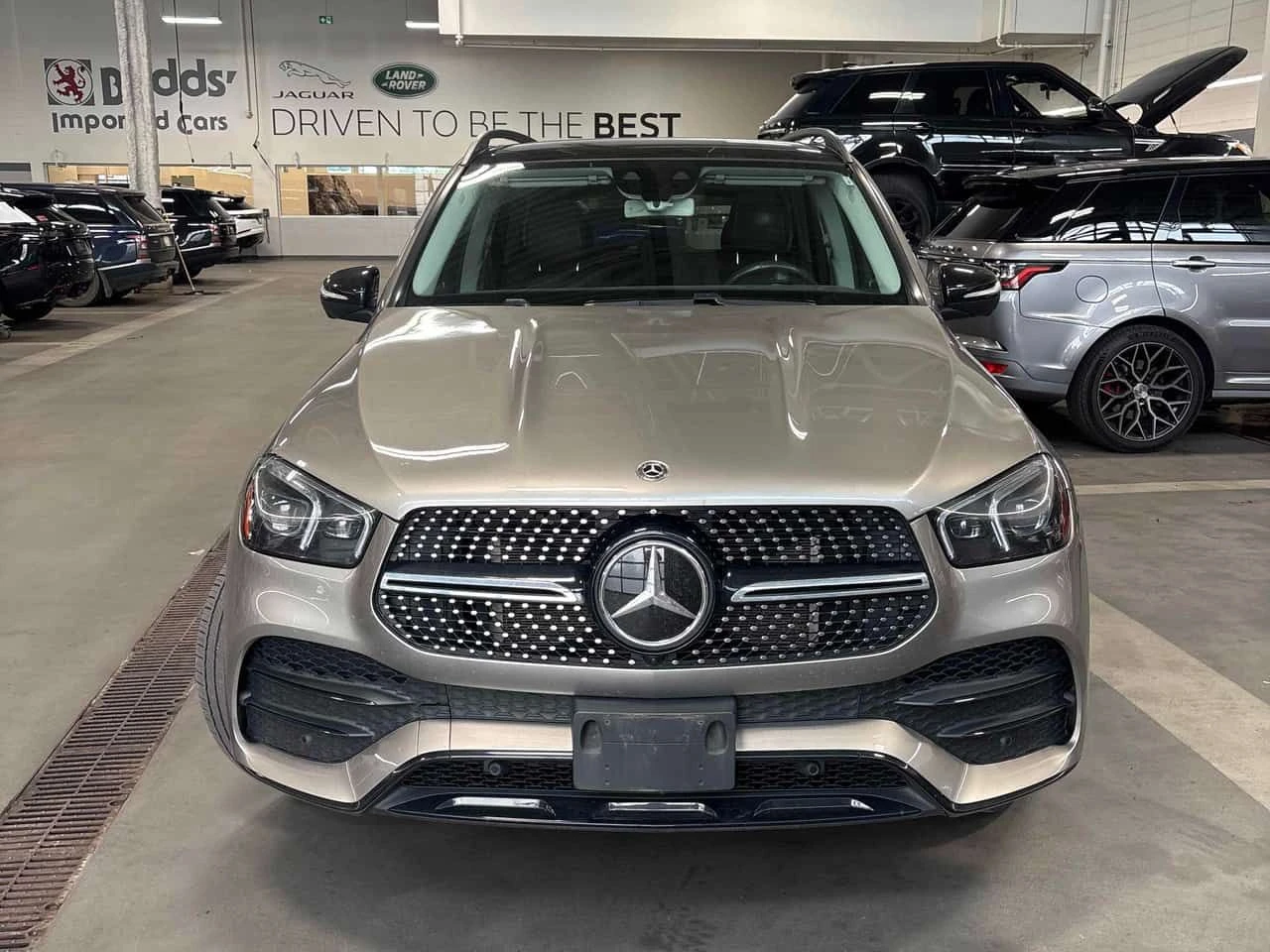 Mercedes-Benz GLE 450 4MATIC | CARFAX | АВТОКРЕДИТ БЕЗ ПЪРВОНАЧАЛНА, снимка 2 - Автомобили и джипове - 55601487