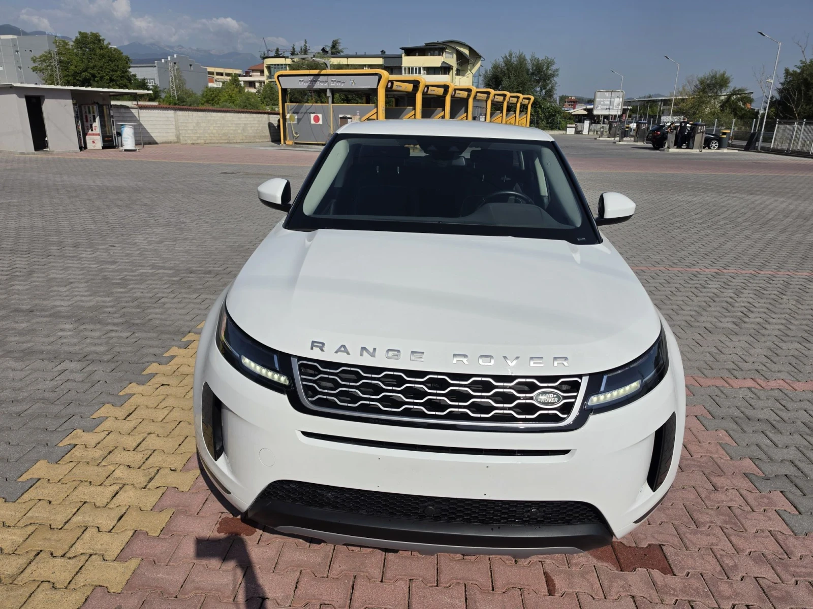 Land Rover Range Rover Evoque 2.0 HIBRID, снимка 8 - Автомобили и джипове - 55884441