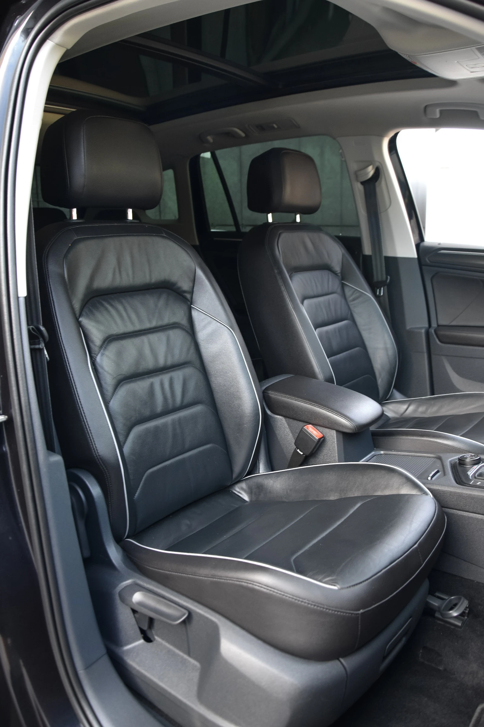 VW Tiguan 2.0 TDI R-LINE | Mobile.bg � ����������� 11