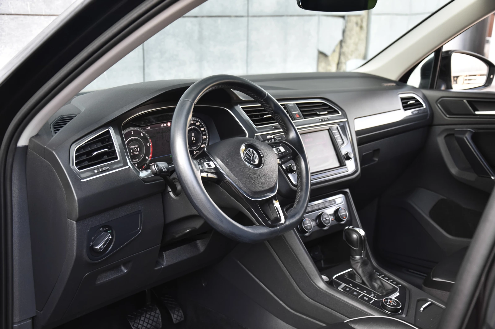 VW Tiguan 2.0 TDI R-LINE | Mobile.bg � ����������� 14