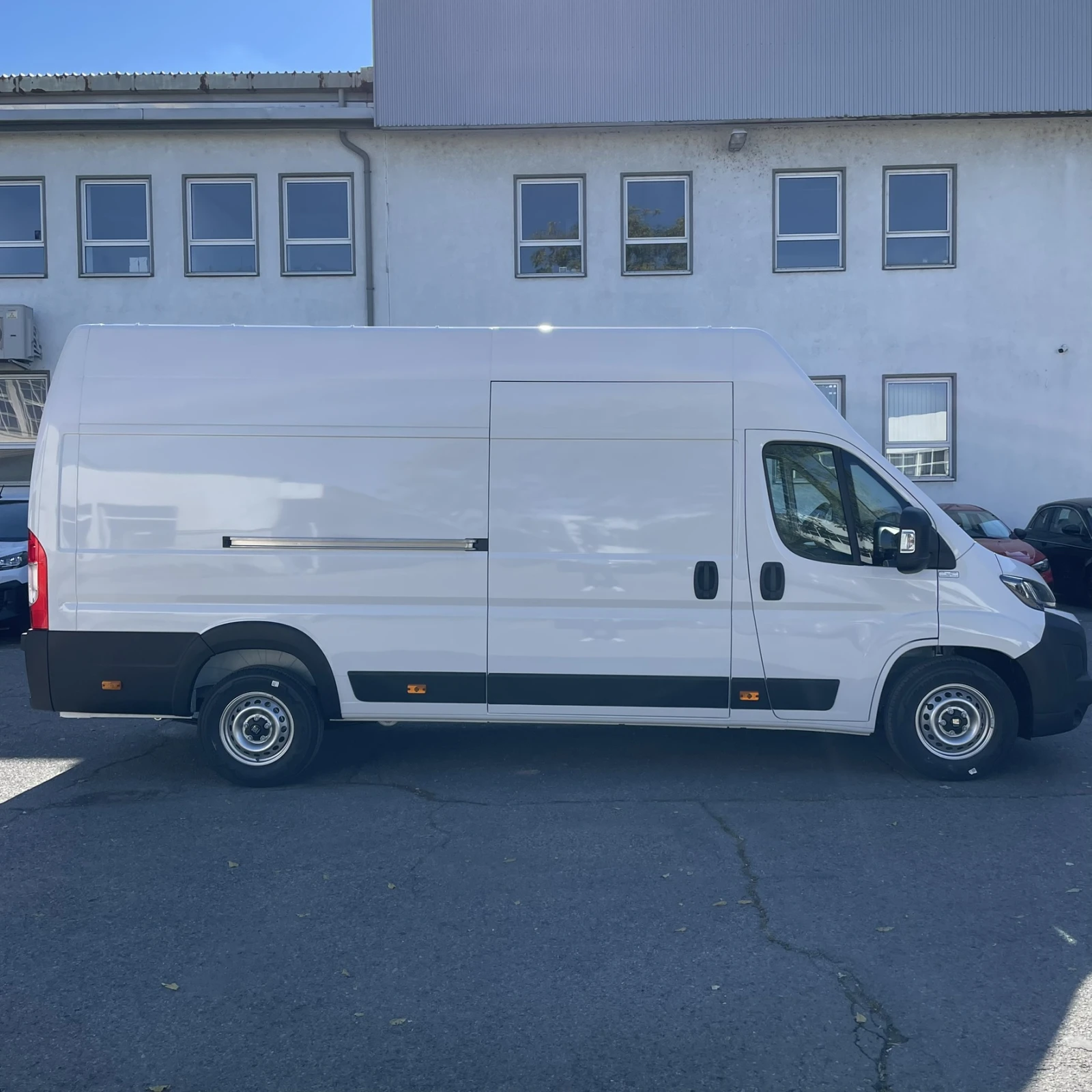 Fiat Ducato VAN 435L4H3 2.2 Multijet3 140 MT S&S E6 - изображение 4