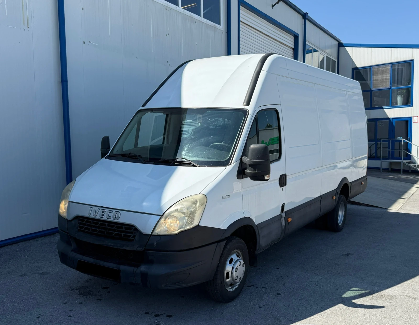 Iveco 35c13 * КЛИМА* MAXXI* ТОП ТОП ТОП ЦЕНА* FACELIFT* , снимка 2 - Бусове и автобуси - 55456331