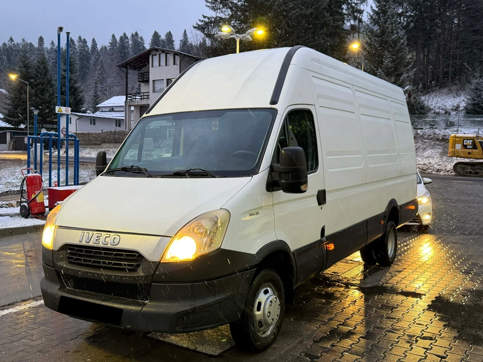 Iveco 35c13 * КЛИМА* MAXXI* ТОП ТОП ТОП ЦЕНА* FACELIFT*  | Auto.bg — изображение 1