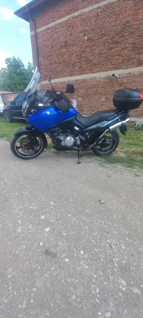 Suzuki V-strom, снимка 1