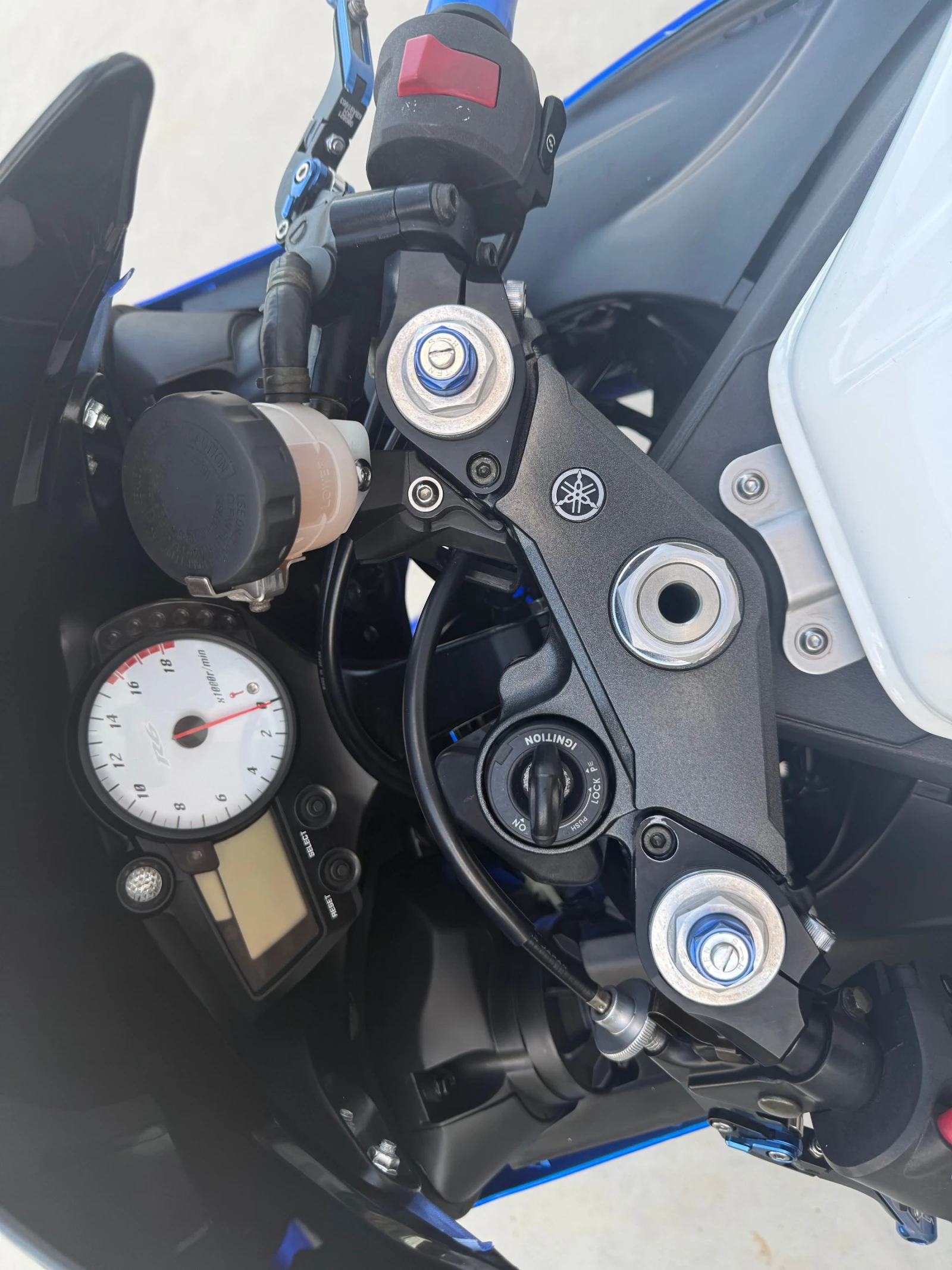 Yamaha YZF-R6 A2 25KW!!!!!!!, снимка 10 - Мотоциклети и мототехника - 54769216