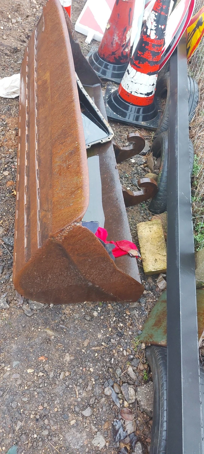 Багер New Holland LB115.B, снимка 8 - Индустриална техника - 53295863