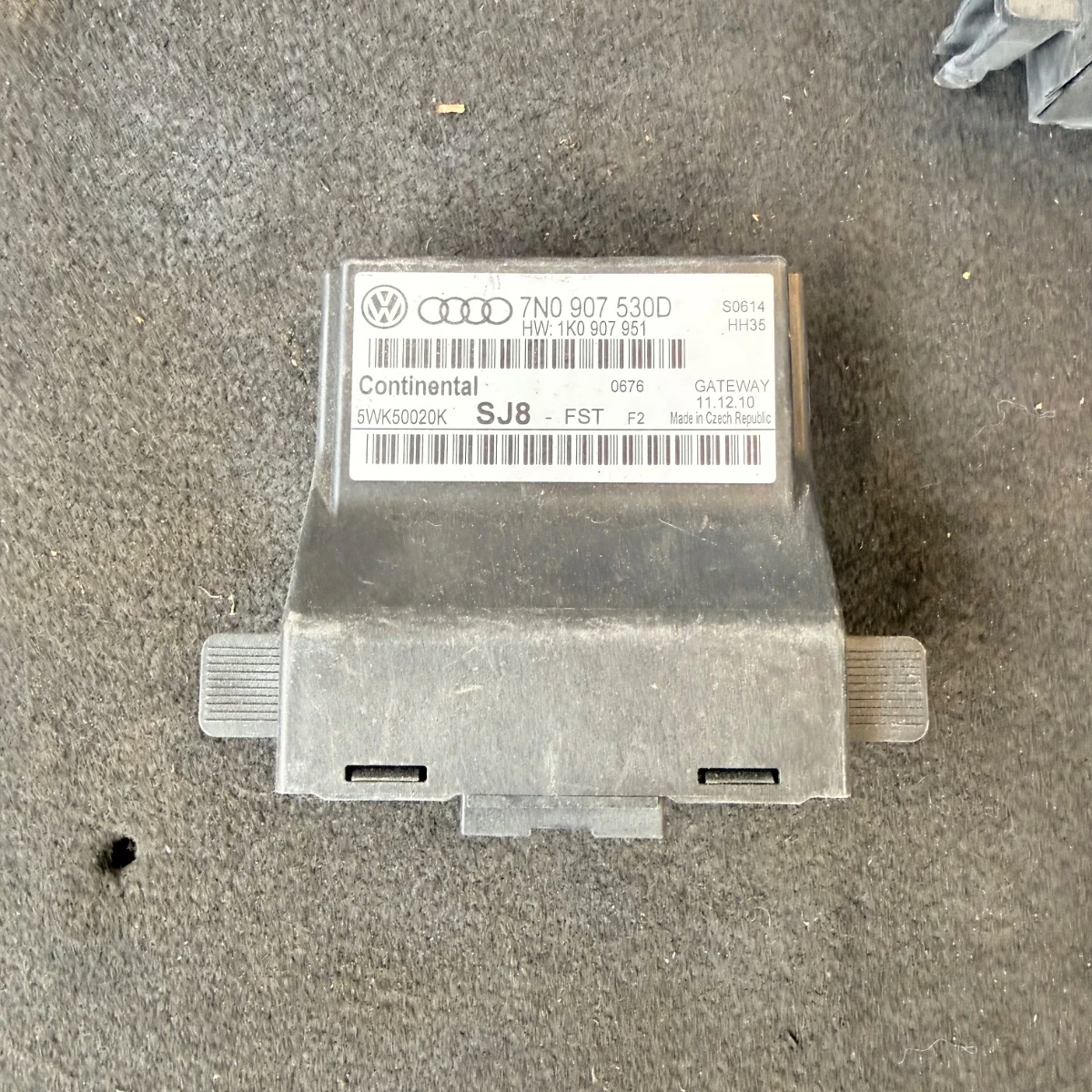 Gateway модул за Volkswagen 7N0907530D-1377