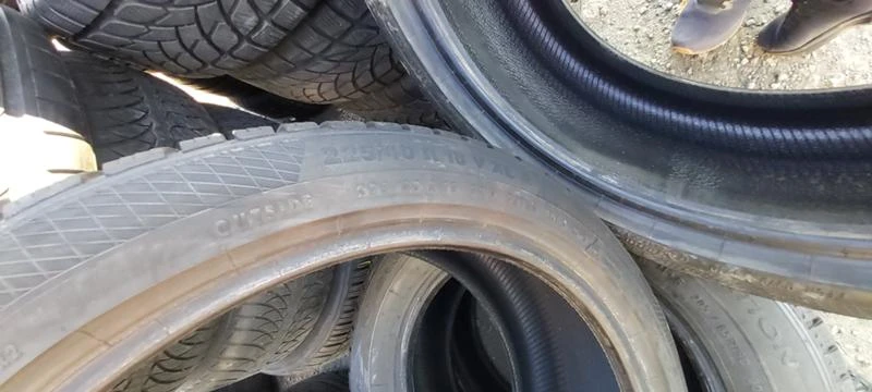 Гуми Зимни 225/40R18, снимка 7 - Гуми и джанти - 30923423