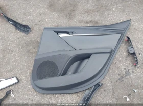 Toyota Camry 2.5l Se, снимка 12