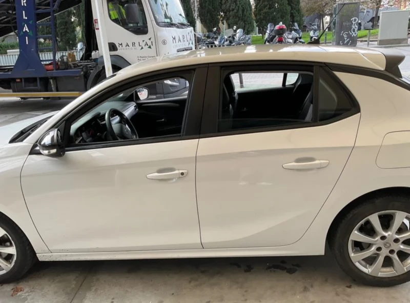 Opel Corsa 1.2T 2 броя , снимка 3 - Автомобили и джипове - 48546035