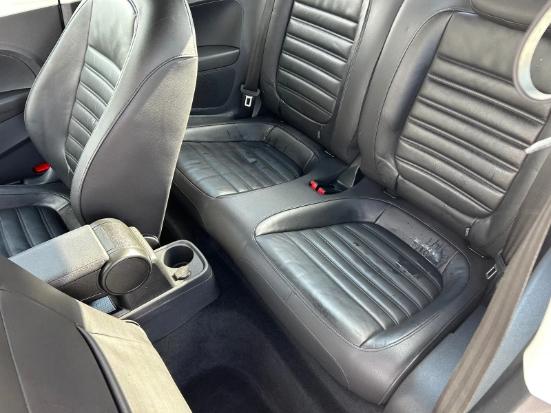VW Beetle 1.6TDI, снимка 9 - Автомобили и джипове - 49800674
