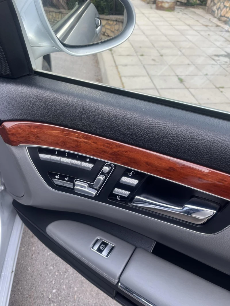 Mercedes-Benz S 320, снимка 9 - Автомобили и джипове - 52645395