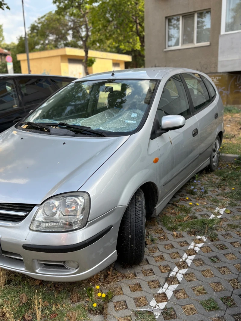 Nissan Almera tino