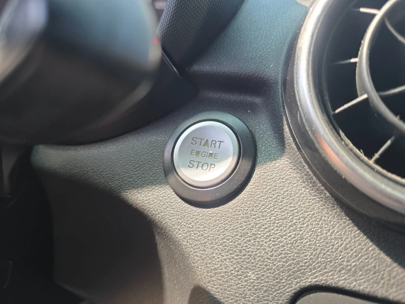 Audi A1 1.6TDI* S line* NAVI, снимка 15 - Автомобили и джипове - 51647340