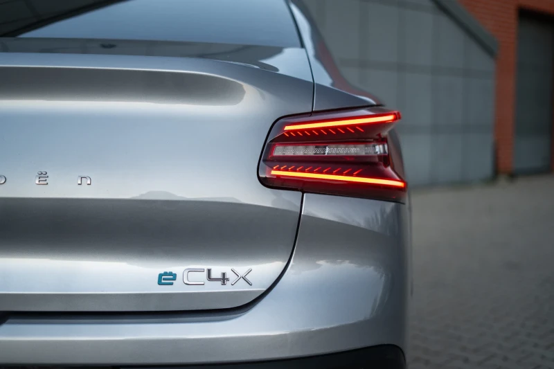 Citroen C4 E, снимка 6 - Автомобили и джипове - 52263076