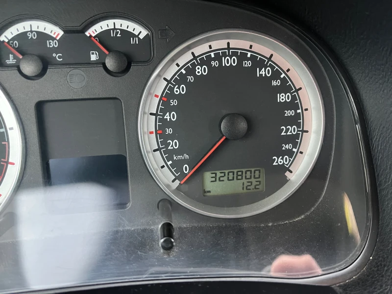 VW Golf, снимка 13 - Автомобили и джипове - 53295312