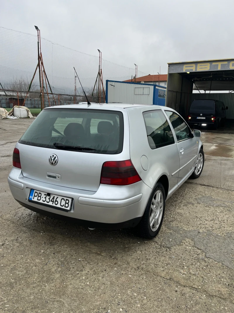 VW Golf, снимка 5 - Автомобили и джипове - 53295312