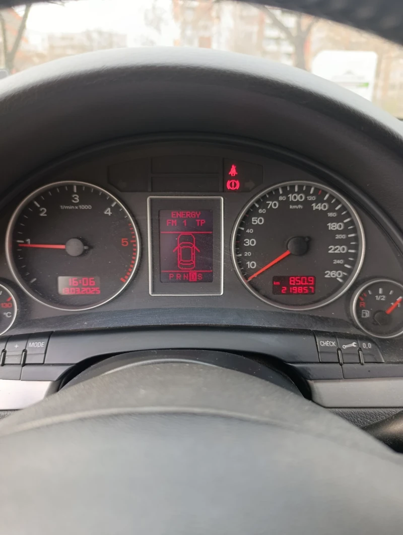 Audi A4, снимка 3 - Автомобили и джипове - 53430148