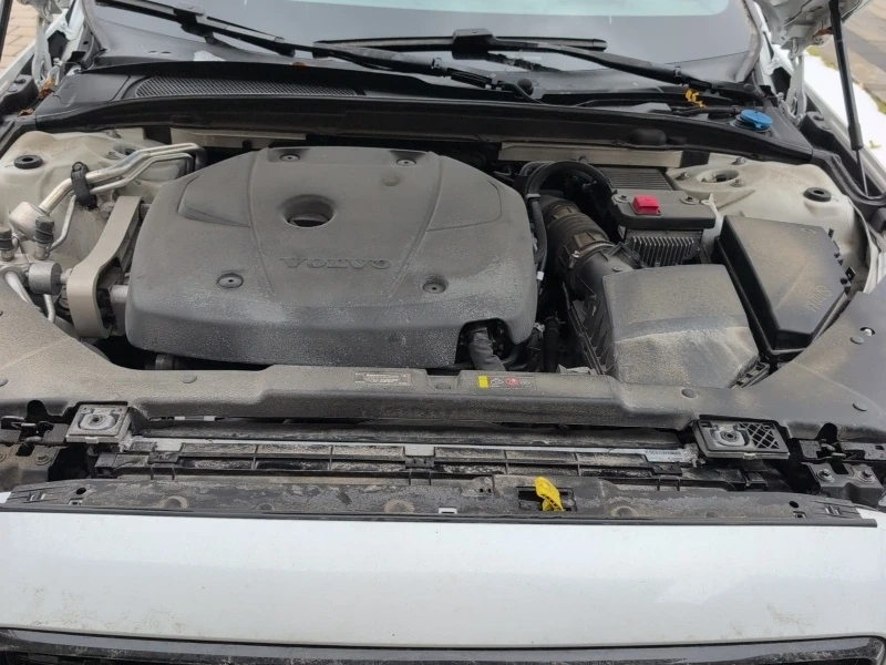 Volvo S60 * R Design * CARFAX * БЕЗ ПЪРВОНАЧАЛНА ВНОСКА, снимка 3 - Автомобили и джипове - 52962582