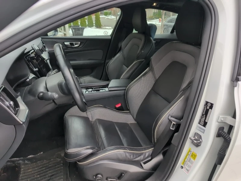 Volvo S60 * R Design * CARFAX * БЕЗ ПЪРВОНАЧАЛНА ВНОСКА, снимка 10 - Автомобили и джипове - 52962582