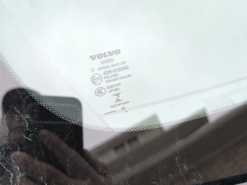 Volvo S60 * R Design * CARFAX * БЕЗ ПЪРВОНАЧАЛНА ВНОСКА, снимка 2 - Автомобили и джипове - 52962582