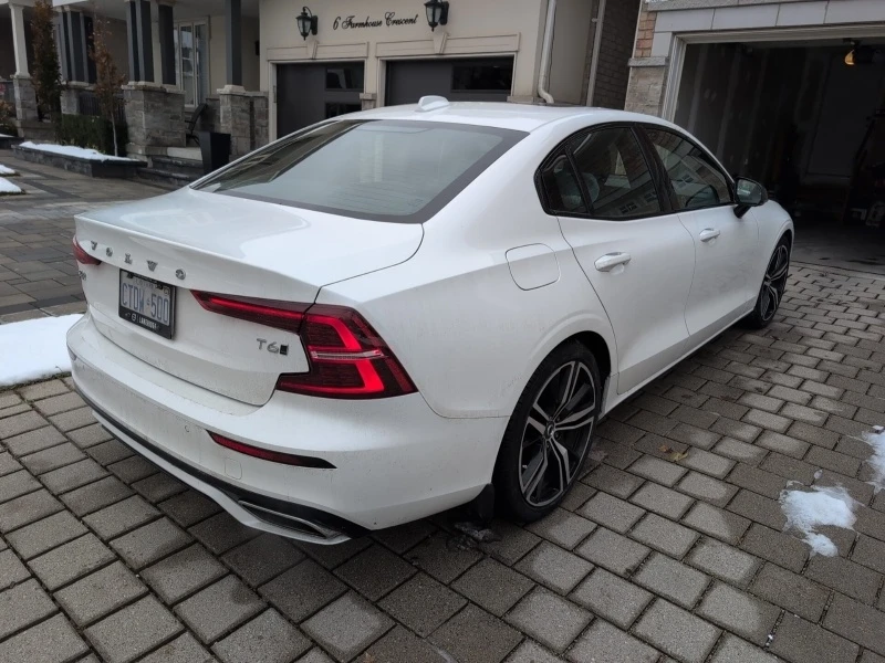 Volvo S60 * R Design * CARFAX * БЕЗ ПЪРВОНАЧАЛНА ВНОСКА, снимка 8 - Автомобили и джипове - 52962582