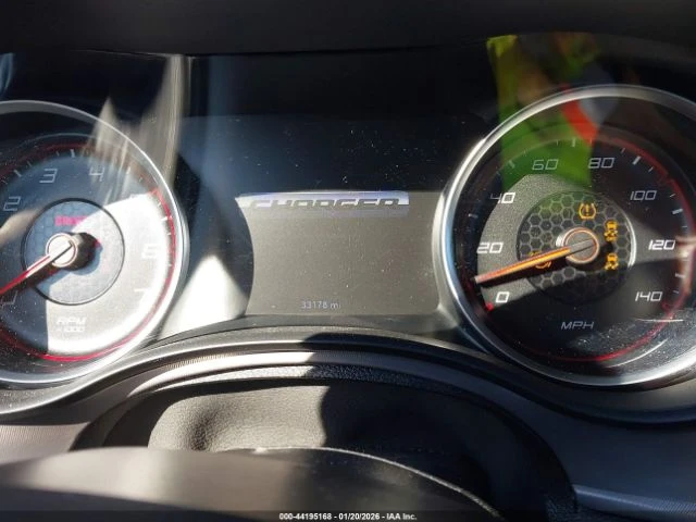 Dodge Charger SXT, снимка 12 - Автомобили и джипове - 53391623