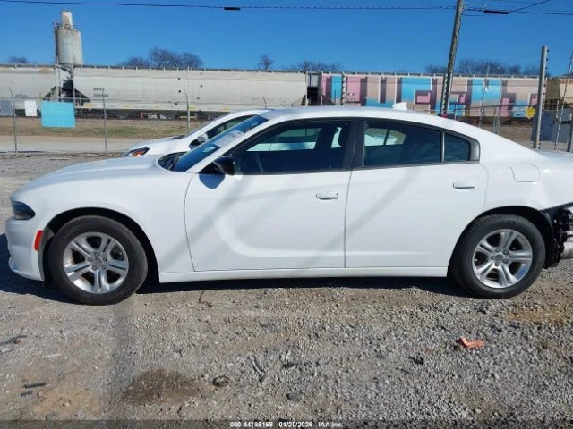 Dodge Charger SXT - изображение 8