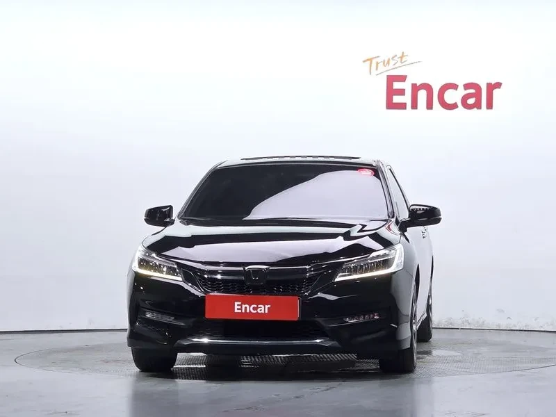 Honda Accord 2.4, снимка 6 - Автомобили и джипове - 55841610