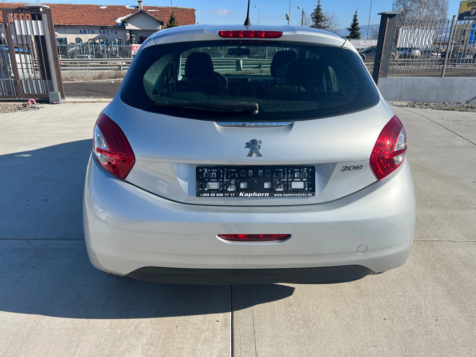 Peugeot 208 1.4i GPL - изображение 5