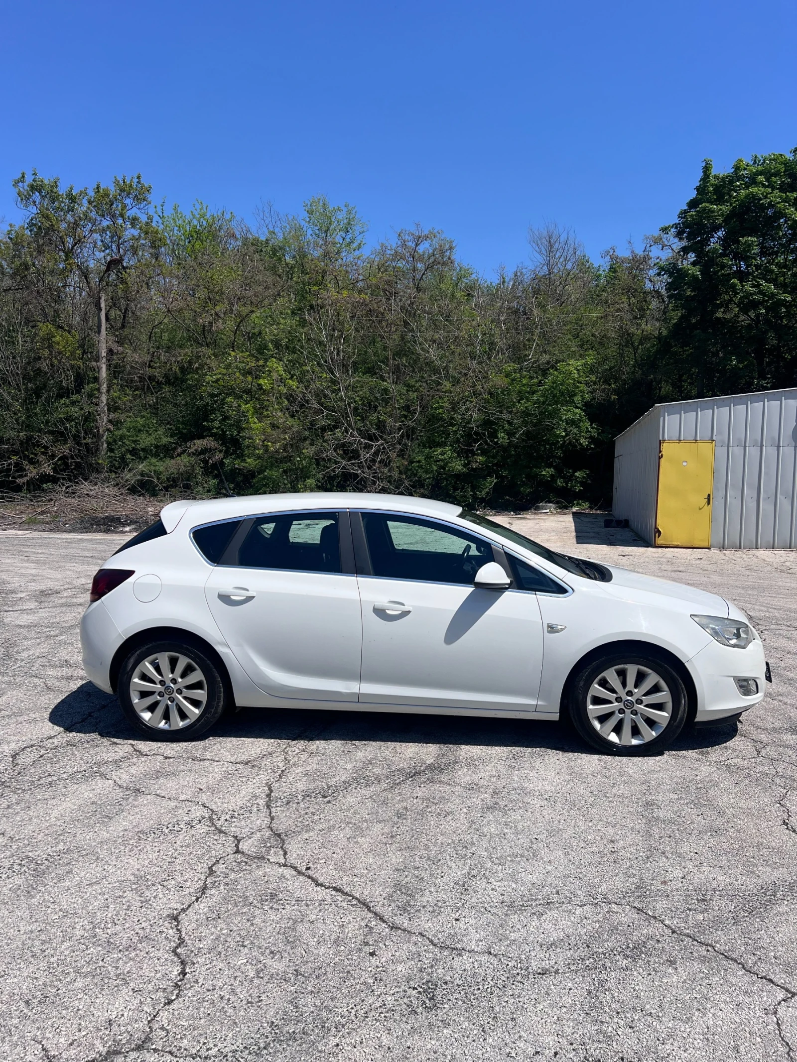 Opel Astra J 1.7 CDTI - изображение 4