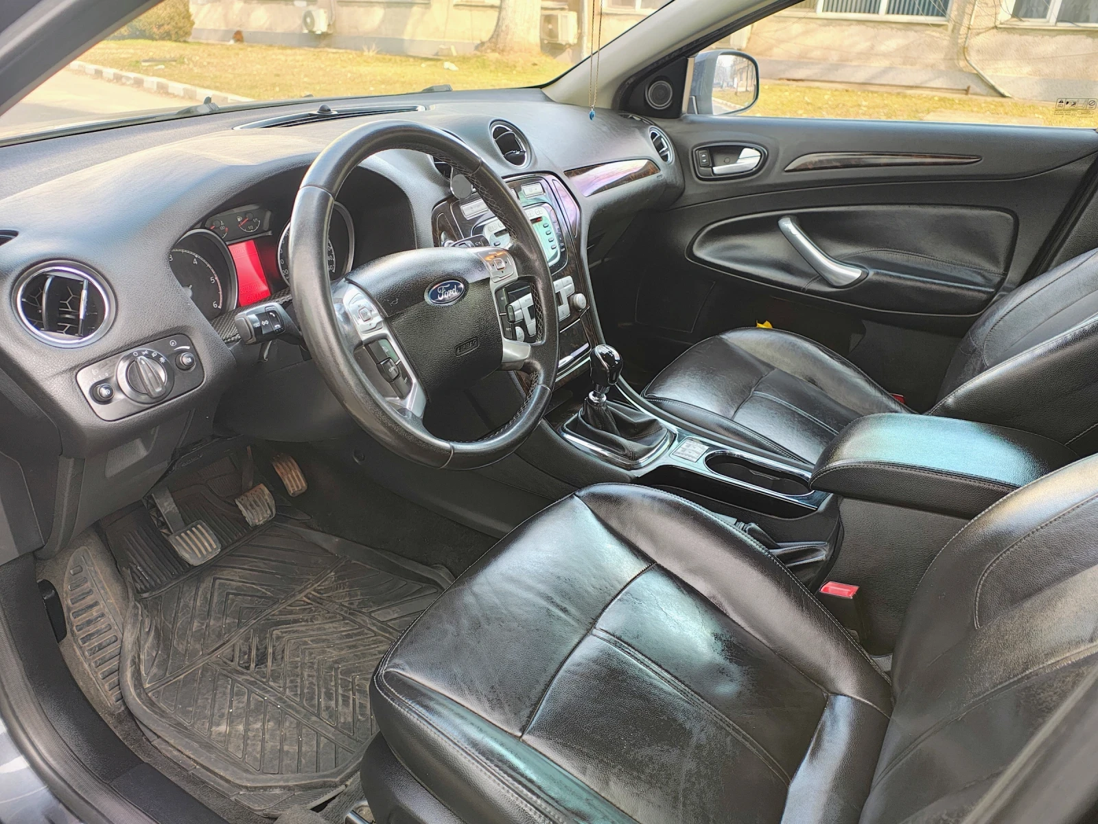 Ford Mondeo  - изображение 6
