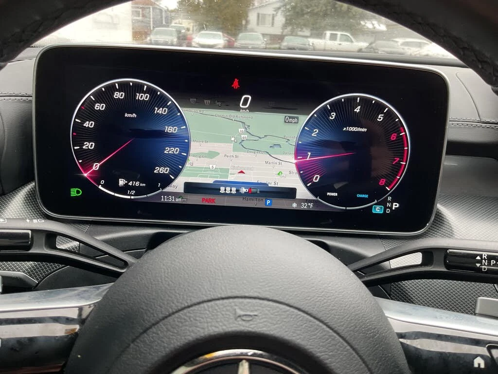 Mercedes-Benz C 300 * AMG Line * HeadUp * * AвтоКредит* (ЦЕНА ДО БГ), снимка 11 - Автомобили и джипове - 53958296