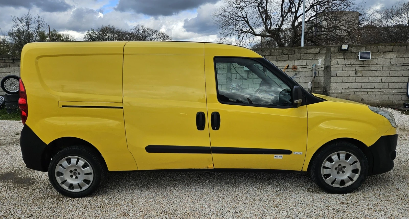 Fiat Doblo 1.3 MULTI JET...MAXI, снимка 4 - Автомобили и джипове - 54082131