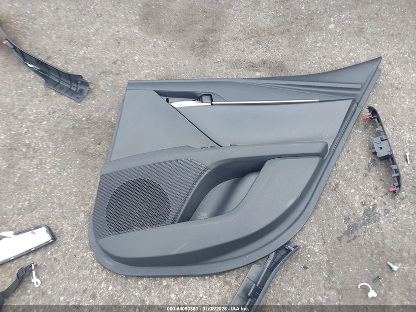 Toyota Camry 2.5l Se, снимка 12 - Автомобили и джипове - 54318565