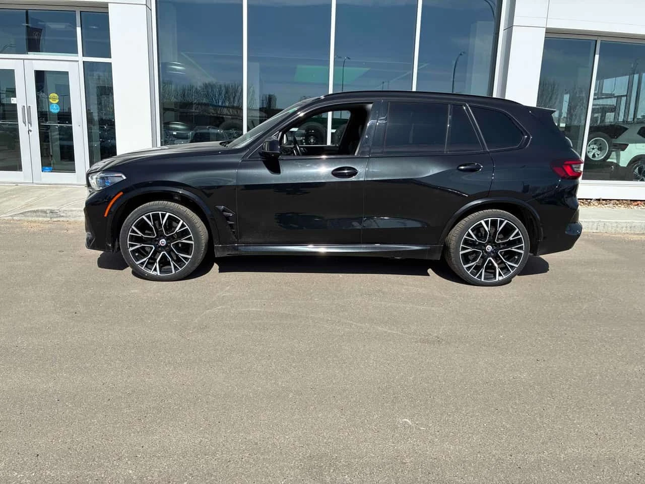 BMW X5M Competition| DISTR| ЛАЗЕРИ| 360| H/KAR| SHADOWLINE, снимка 3 - Автомобили и джипове - 54425261