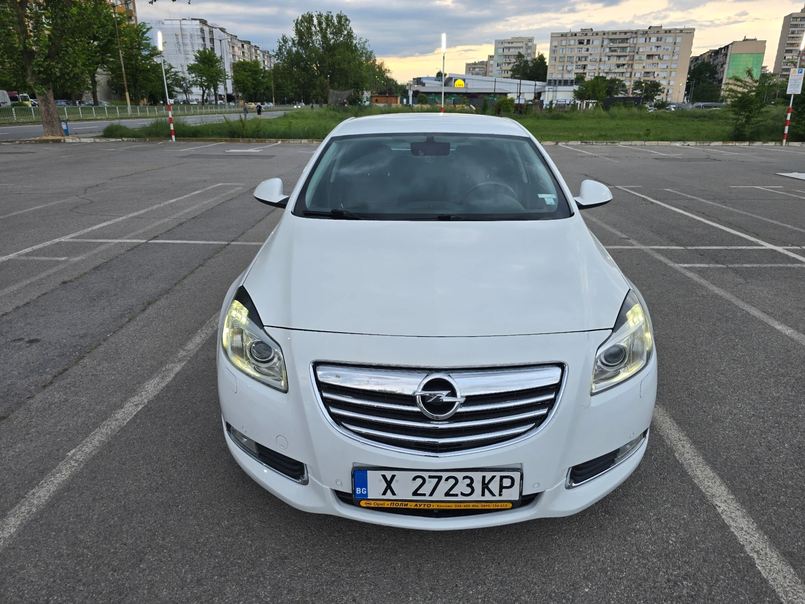 Opel Insignia 2.0 Bi-Turbo OPC-Line, снимка 2 - Автомобили и джипове - 54703303