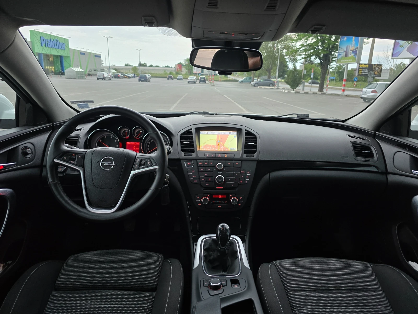 Opel Insignia 2.0 Bi-Turbo OPC-Line, снимка 11 - Автомобили и джипове - 54703303