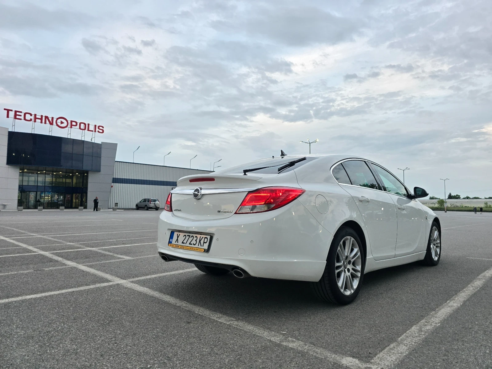 Opel Insignia 2.0 Bi-Turbo OPC-Line, снимка 6 - Автомобили и джипове - 54703303