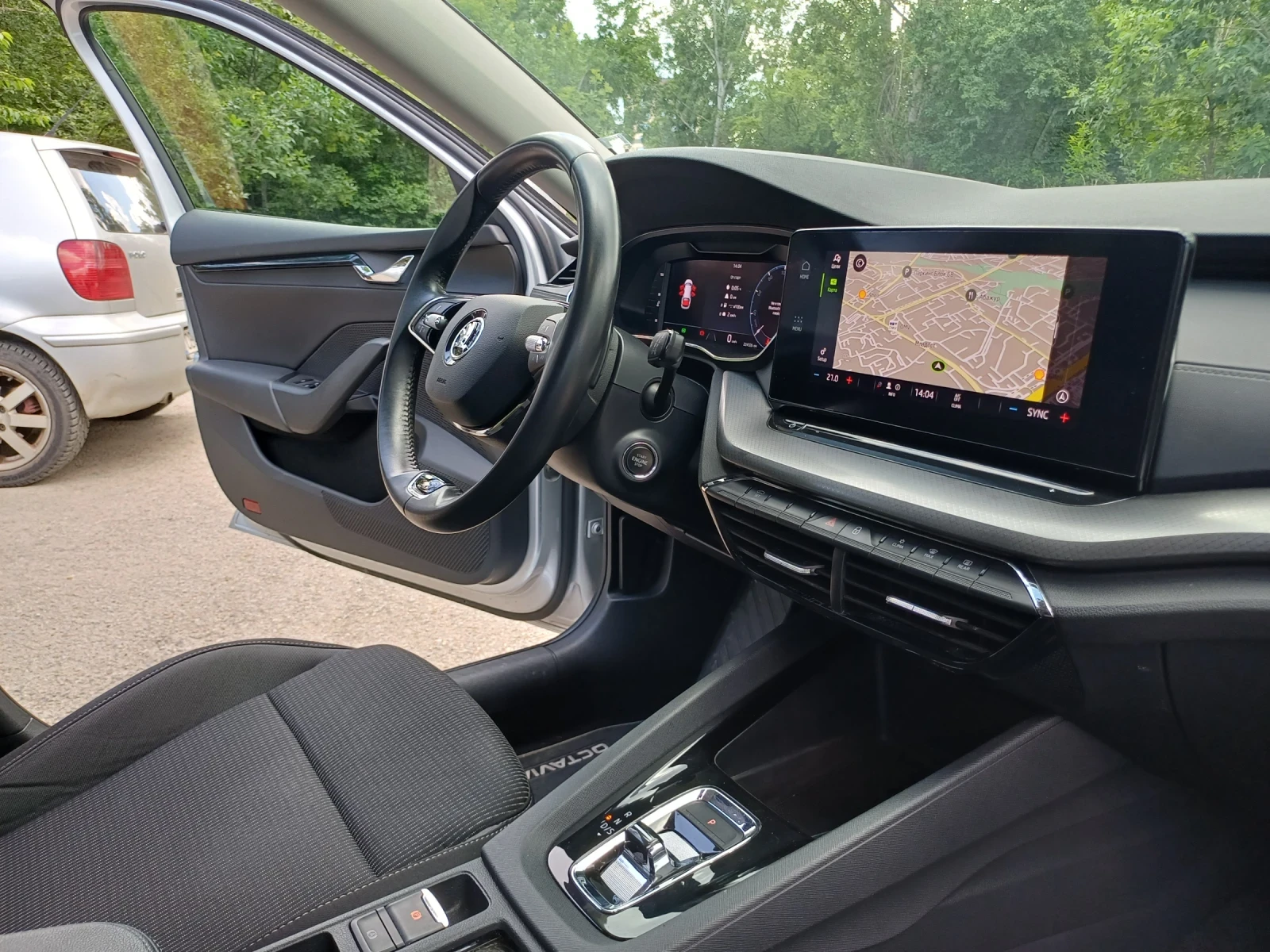 Skoda Octavia 2.0 tdi, снимка 10 - Автомобили и джипове - 54971100