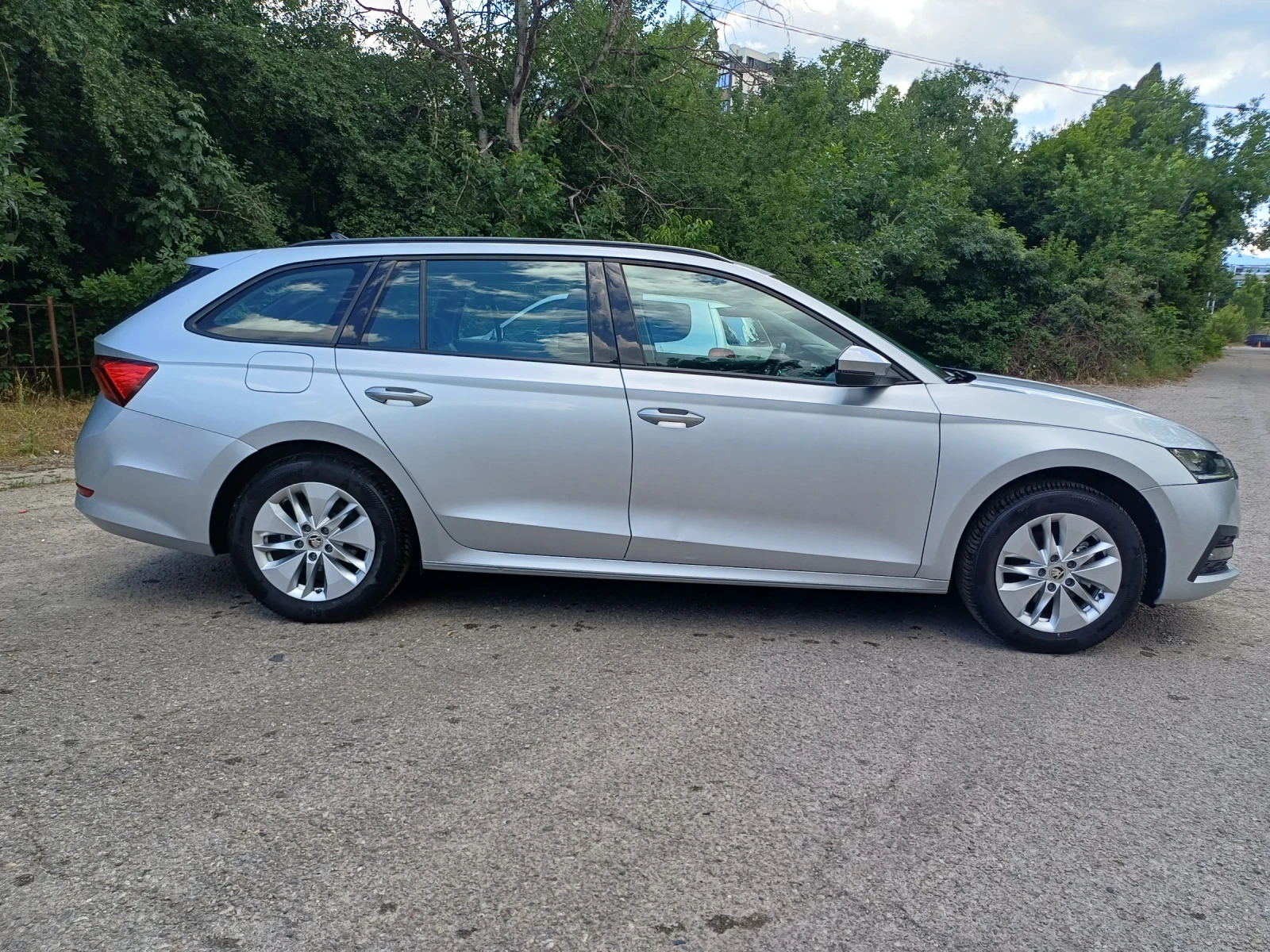 Skoda Octavia 2.0 tdi, снимка 4 - Автомобили и джипове - 54971100