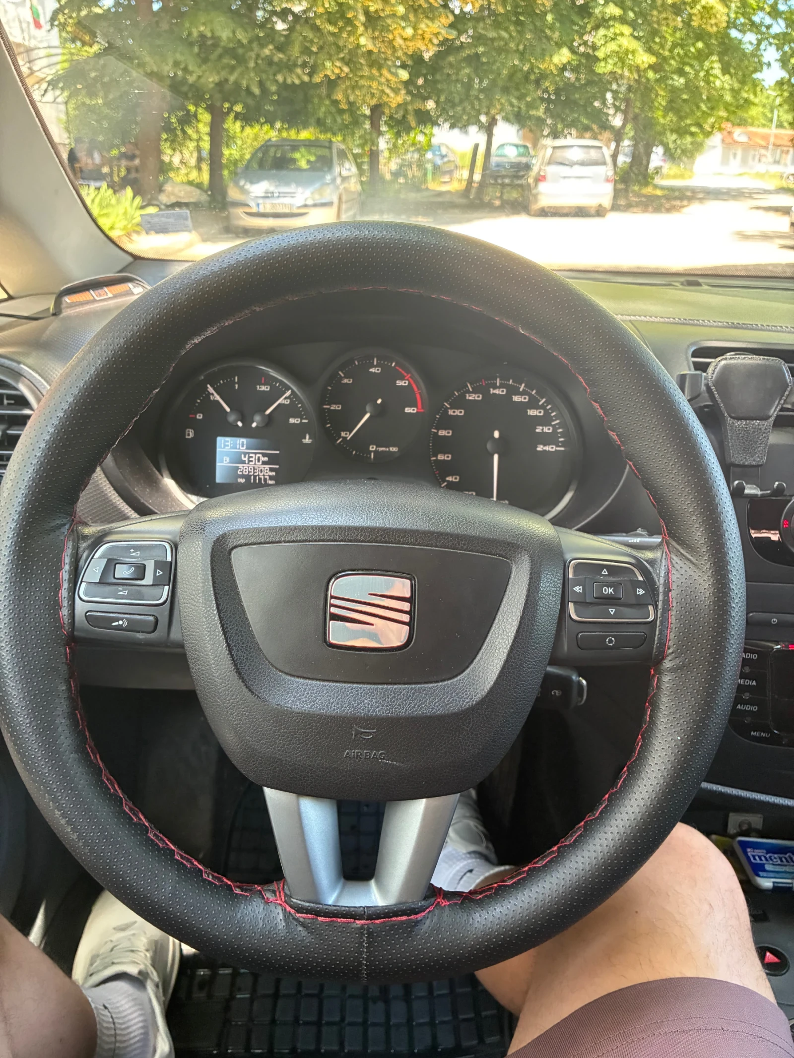 Seat Leon 1.9 TDI , снимка 6 - Автомобили и джипове - 55010364